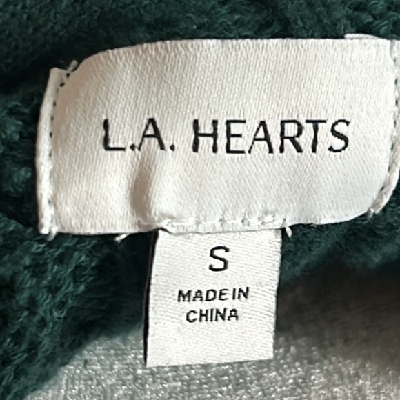 New PacSun Women’s LA Hearts Mini Cable Stitch Knit Zip Up Hoodie Sweater - Picture 7 of 11